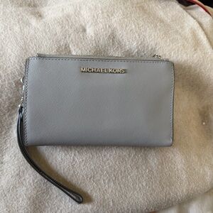 Michael Kors Gray Jet Set wristlet